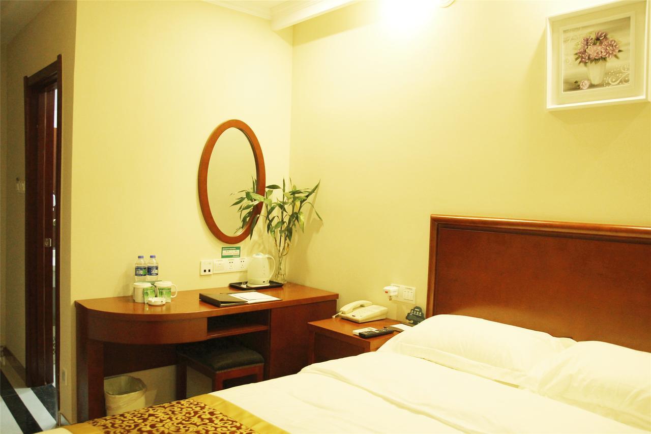 Greentree Inn Henan Qinyang Middle Huaifu Road Express Hotel Exterior foto